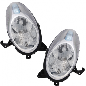 Johns Set Di 2 Fari Alogeni Per Nissan Micra K12 (01/03-04/05) - Destro E Sinistro Con H4 E Livellamento Elettrico