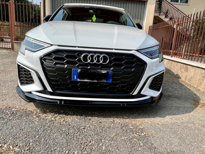 LAMA PER AUDI A3 8Y S3 SLINE SOTTO PARAURTI ANTERIORE IN ABS RS NERO SPLITTER