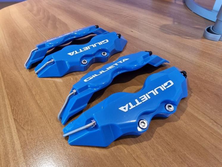 ALFA ROMEO GIULIETTA SET 4x COVER COPRI PINZE FRENI ROSSO NERO GIALLO BLU YELLOW