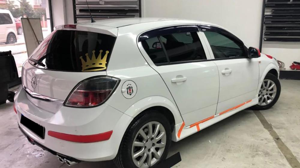 OPEL ASTRA H MINIGONNE LATERALI SOTTO PORTA IN ABS